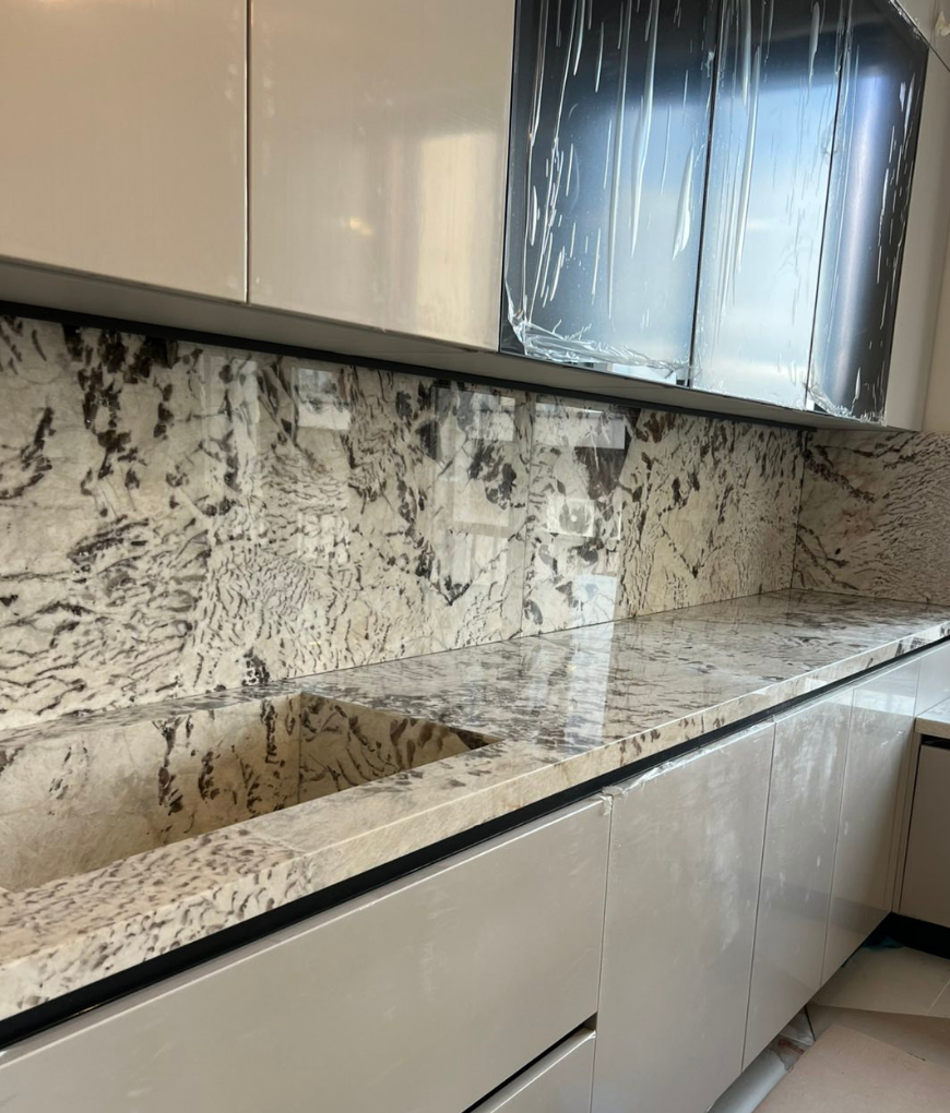 Естествен камък Snow White